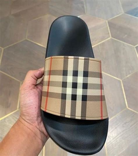 do burberry slides run small.